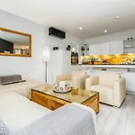 別荘 Deni By Interhome