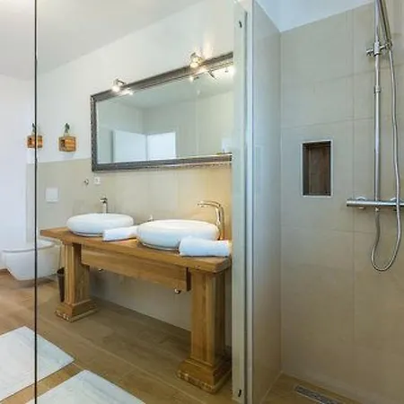 Deni By Interhome Semesterbostad *